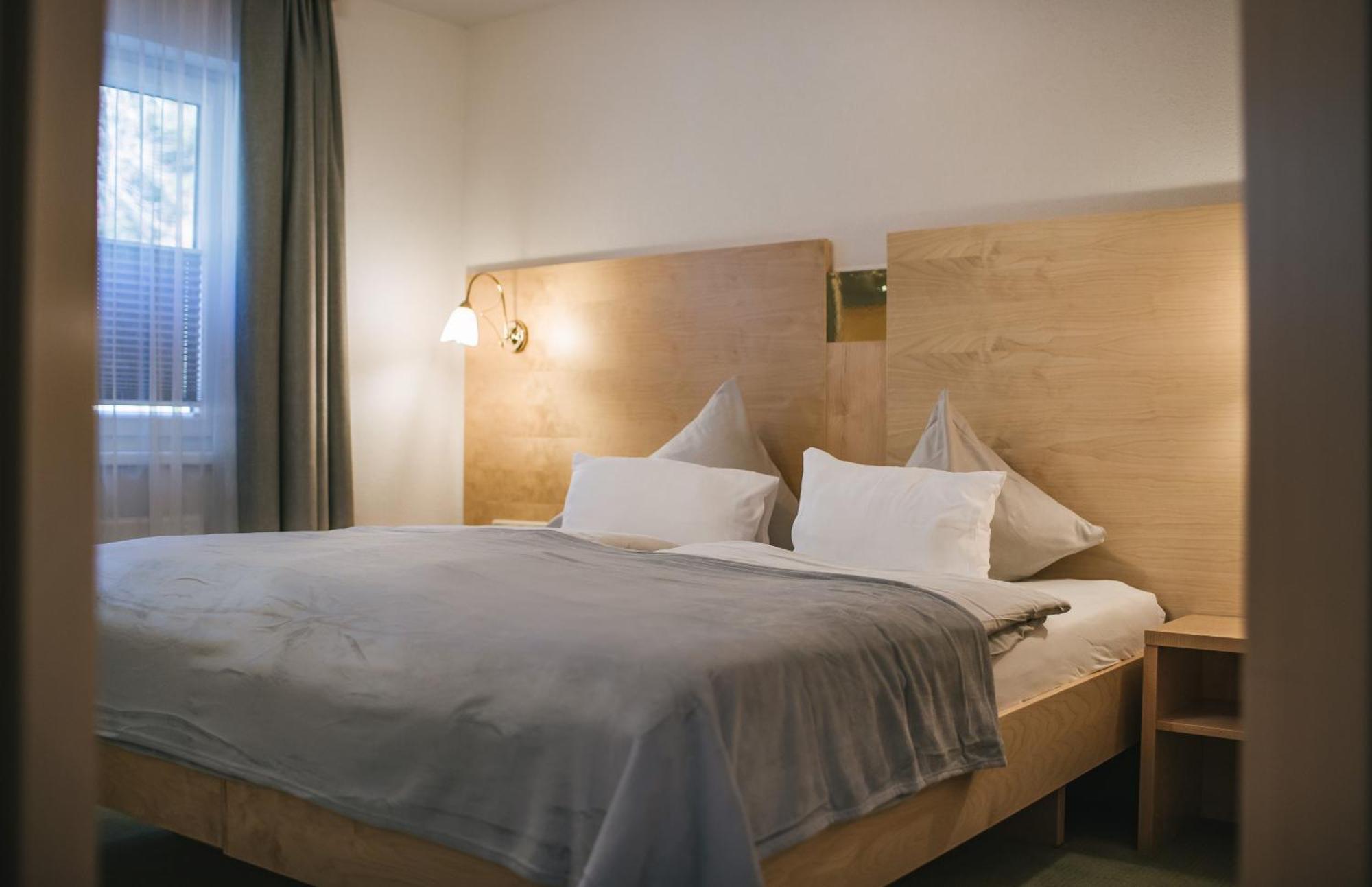 Arlen Lodge Hotel Inkl Premium Karte Im Sommer Sankt Anton am Arlberg Kültér fotó