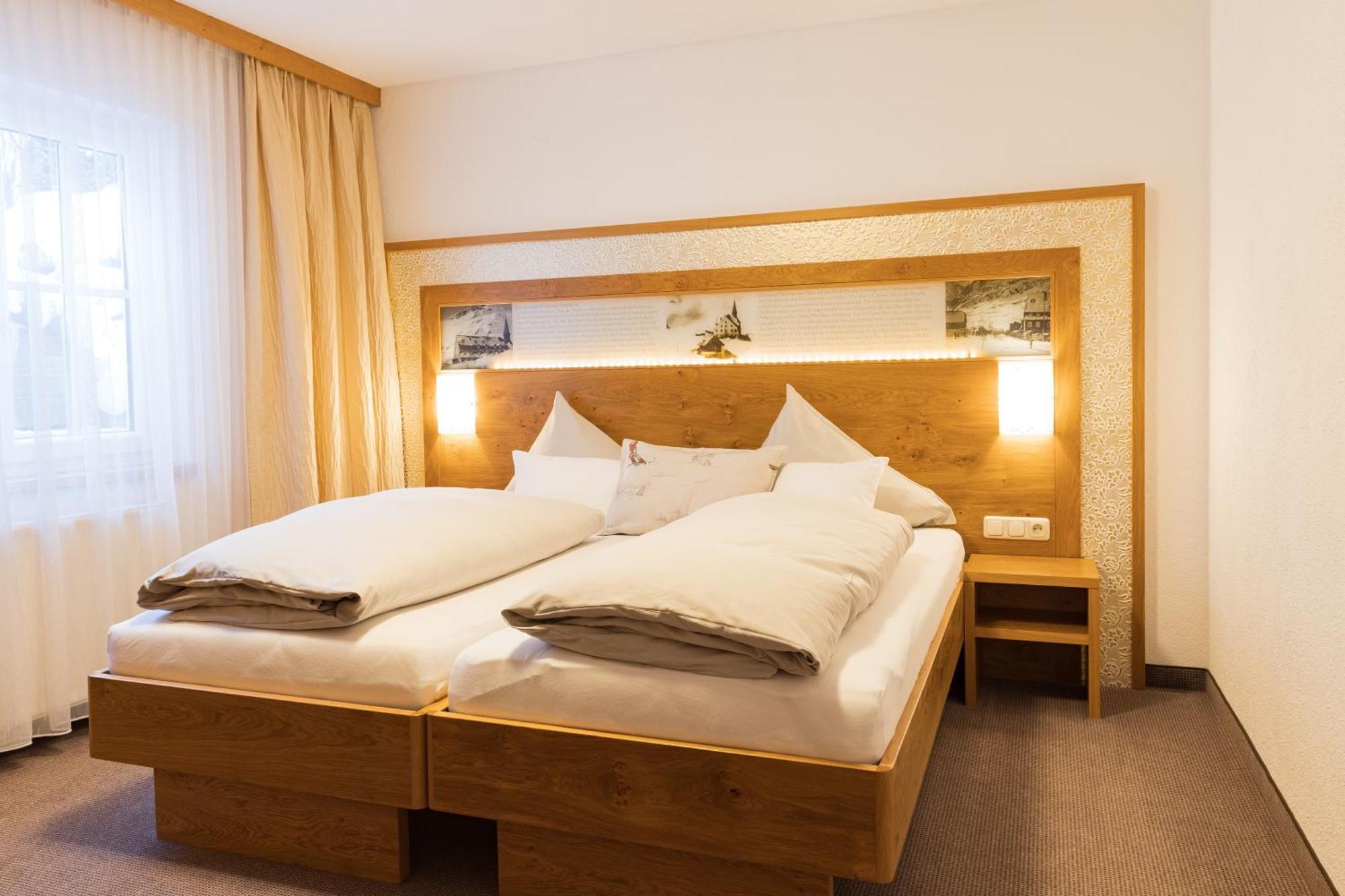 Arlen Lodge Hotel Inkl Premium Karte Im Sommer Sankt Anton am Arlberg Kültér fotó