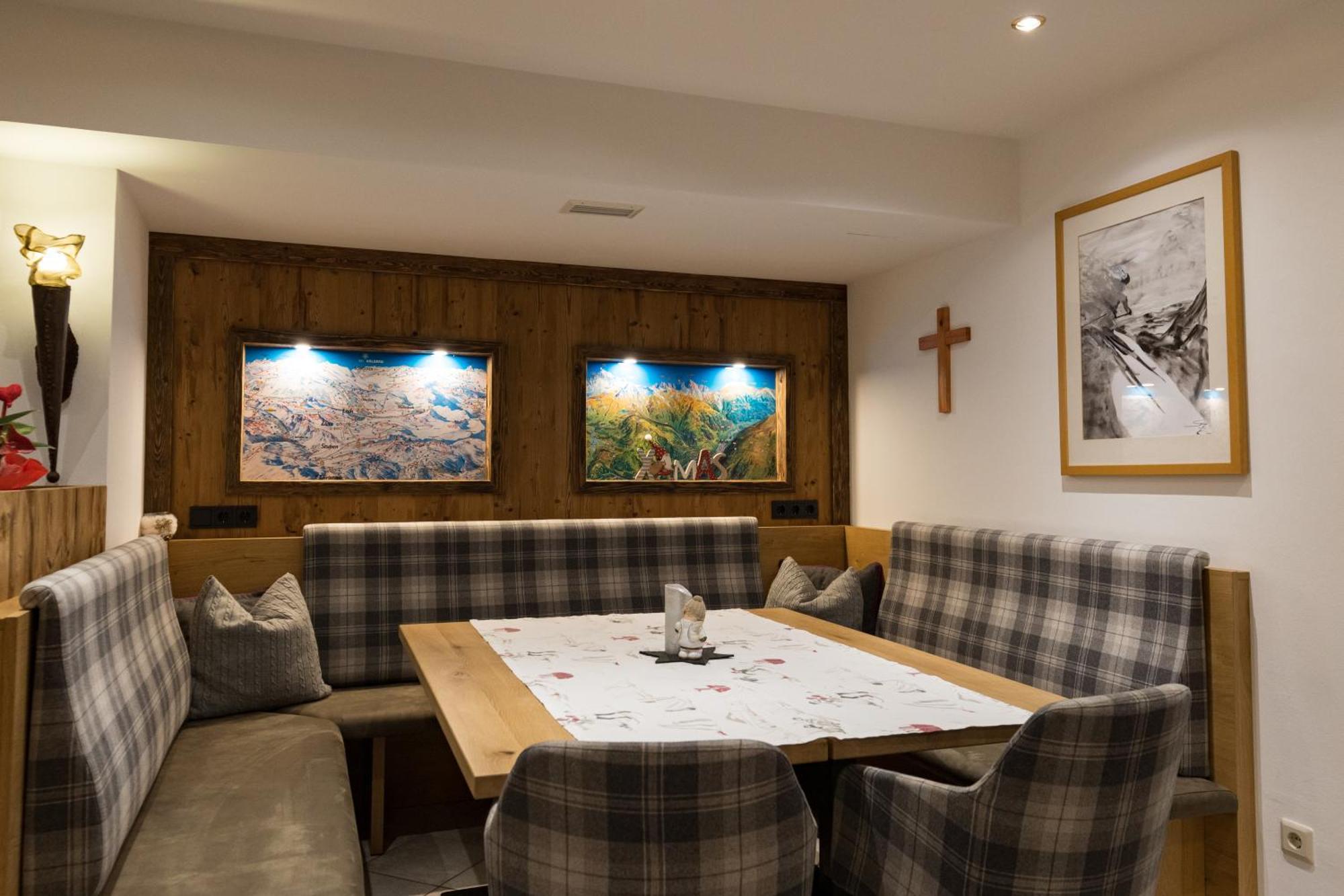 Arlen Lodge Hotel Inkl Premium Karte Im Sommer Sankt Anton am Arlberg Kültér fotó