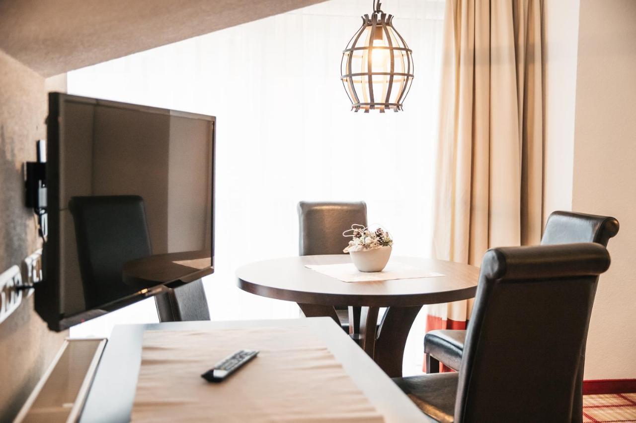Arlen Lodge Hotel Inkl Premium Karte Im Sommer Sankt Anton am Arlberg Kültér fotó